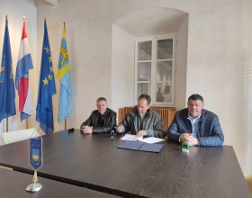 Potpisan ugovor o izgradnji novog groblja u Hvaru