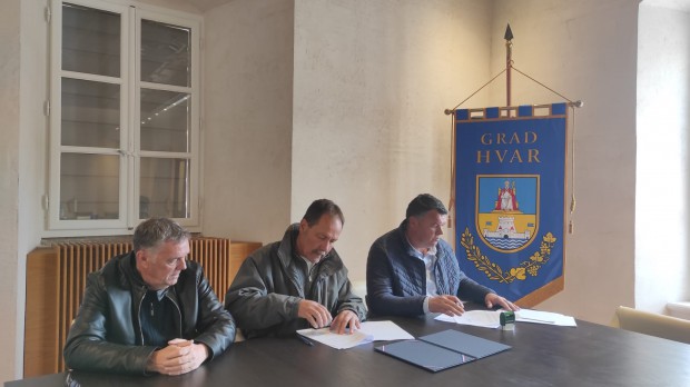 potpisivanje ugovora Kruvenica 29 03 23 (1)