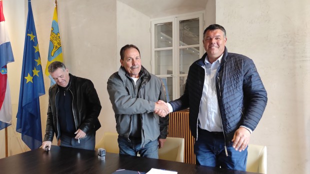 potpisivanje ugovora Kruvenica 29 03 23 (2)